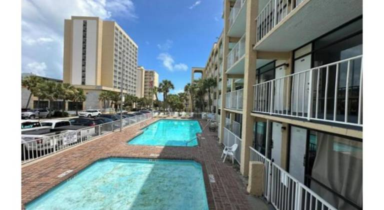 Capital O Sunset Waves Hotel Myrtle Beach Oceanfront — photo 2