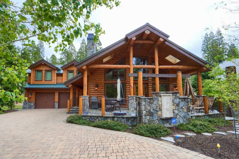 Cabin Wawona