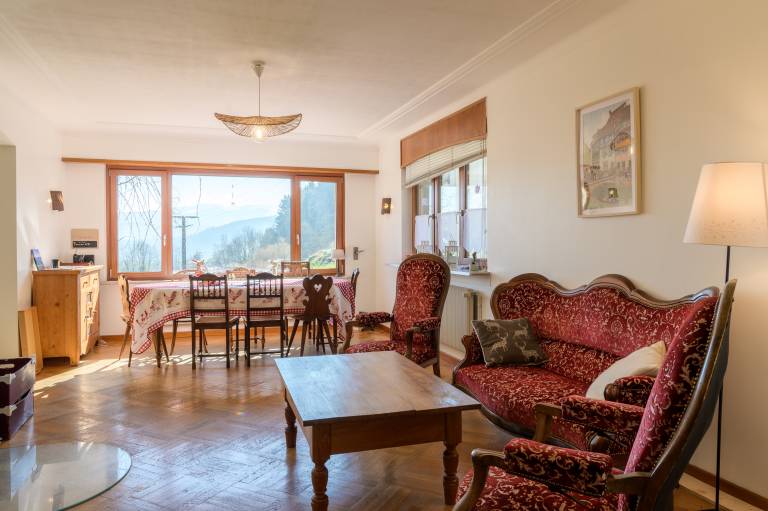 Family-friendly vacation home with terrace, garden & fast internet | River view | Suitable for remote work | Pets allowed — photo 3