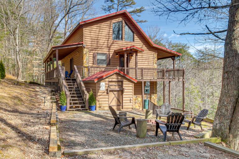 Hot Tub + Mtn Views: Peaceful Blue Ridge Retreat! in Blue Ridge, GA