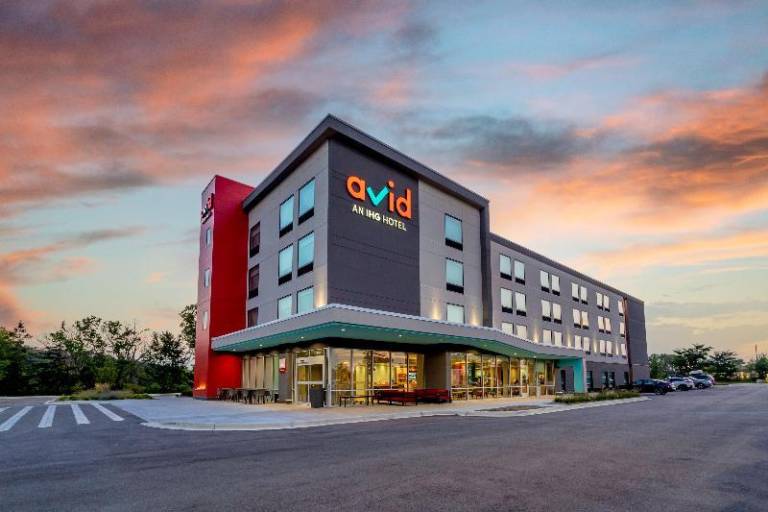 Avid Hotel Milwaukee West - Waukesha — photo 3