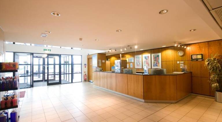 Days Inn by Wyndham Stevenage North — photo 2
