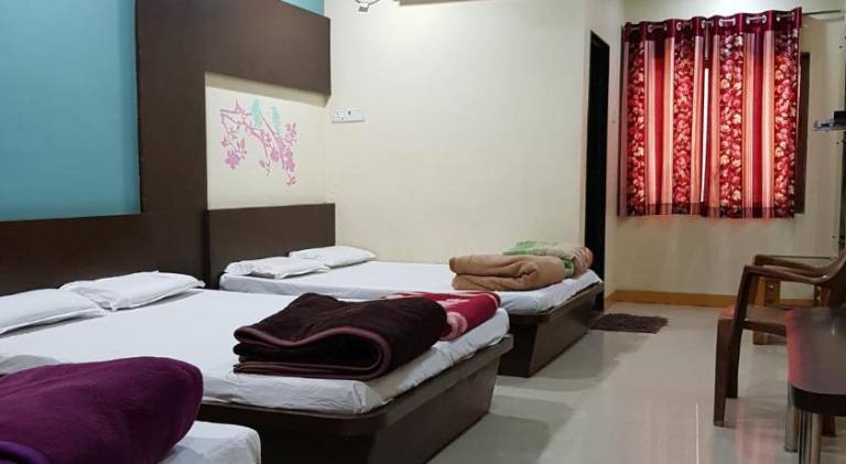 Shri Radhe Krishna Hotel — photo 2