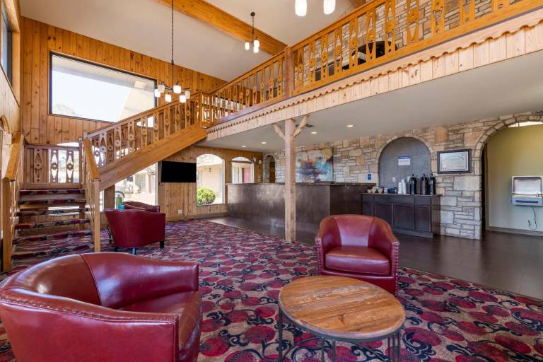 Best Western Sunday House Inn in Kerrville, TX