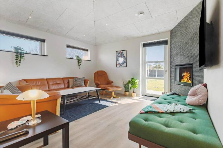 Child-friendly house with sauna, garden & patio | Dogs allowed — photo 4