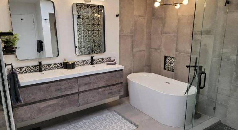 House with jacuzzi & pool — photo 2