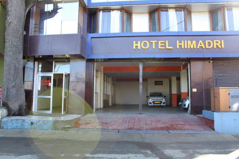 Hotel Himadri in Almora