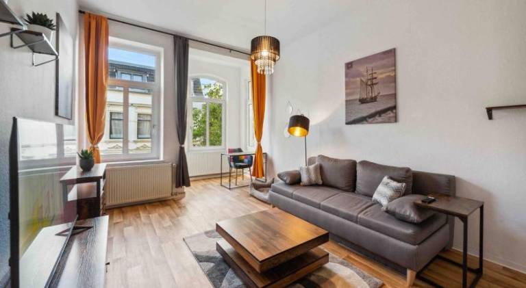 Pleasant serviced apartment | Suitable for remote work | Pets allowed — photo 2