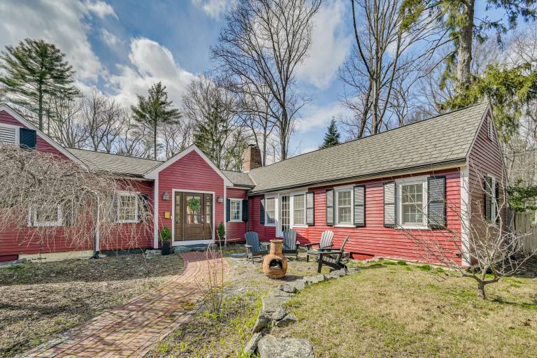 Pet-Friendly Yard: Boston Area Home Near Gillette in Massa