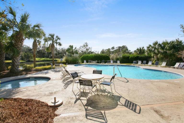 Lovely villa with pool | Pets are welcome — photo 3