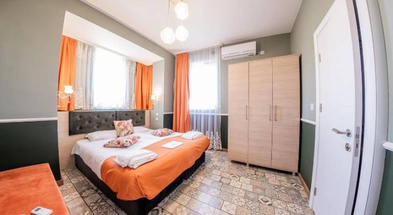 Rental apartment | Close to Alexander Nevsky Cathedral | Pet-friendly — photo 2