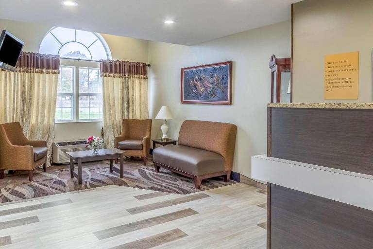 Quality Inn & Suites North Lima - Boardman — photo 4