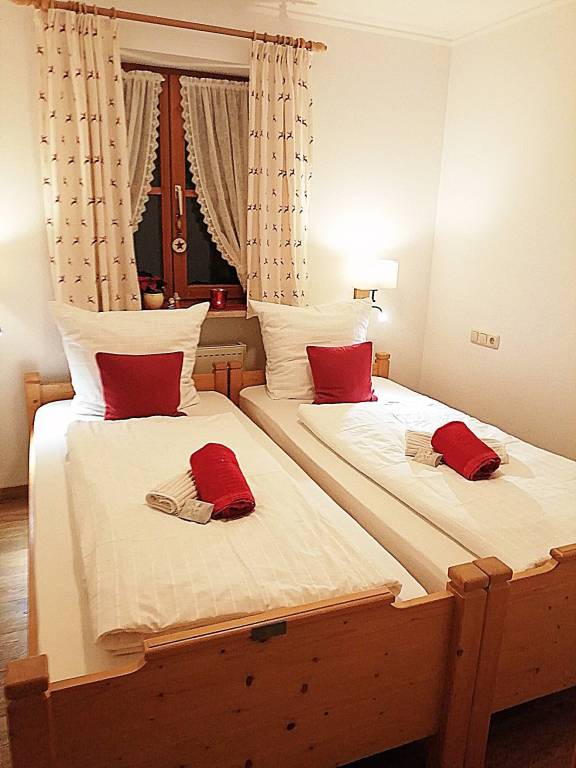 Haus Sichert (DE Reit im Winkl) - T&T Ferienwohnungsvermittlung - 1243 — photo 5