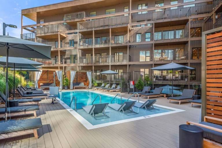 Condo  Berry Hill