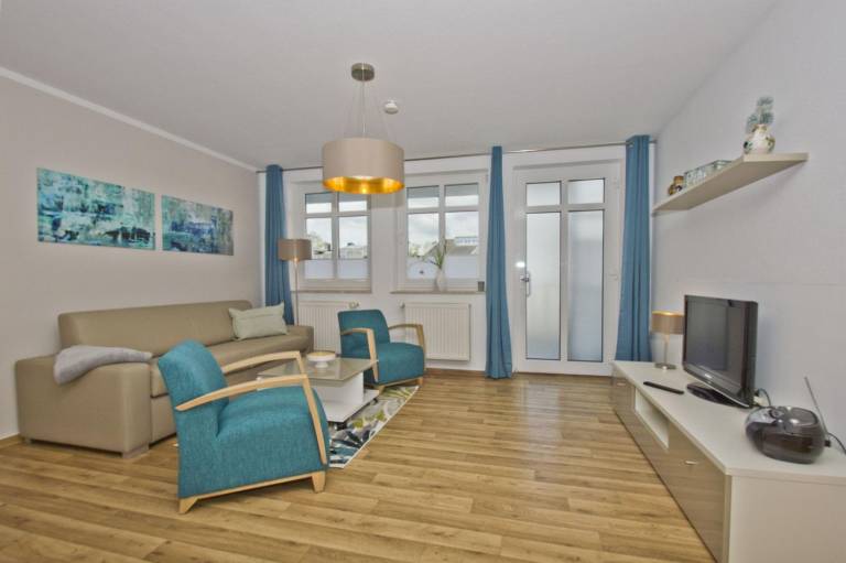 Ferienwohnung mit Balkon, Schwimmbad- und Saunanutzung - Haus Strandeck FeWo 07 — photo 4