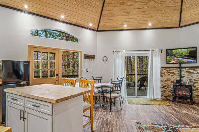 Vacation home with BBQ | Mountain view — photo 2