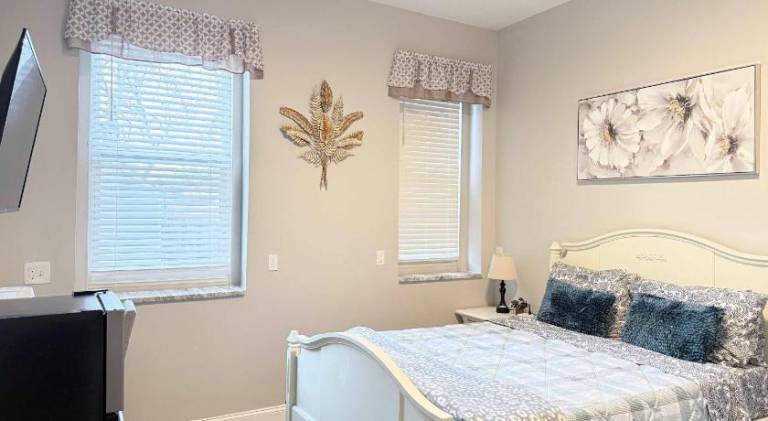 Carytown cozy nest private room Fenced Yard in Richmond, VA