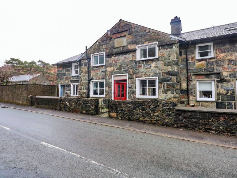 House Beddgelert