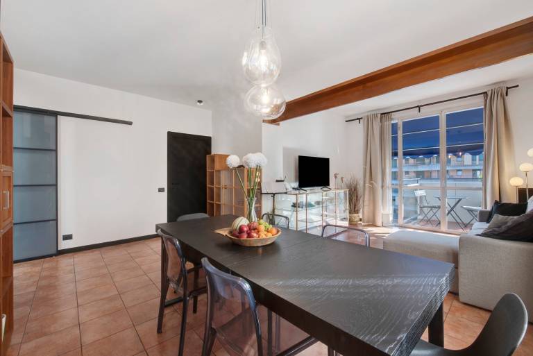 ‘Design Home’ Apartment with Balcony and Wi-Fi — photo 2
