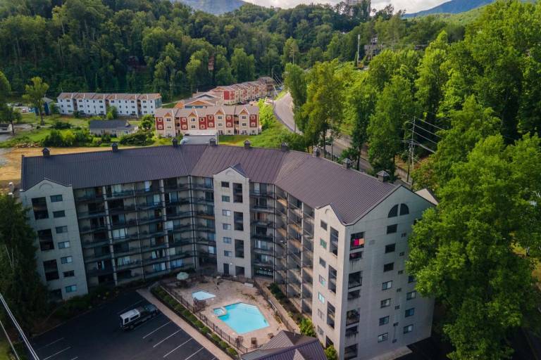 Family-oriented condo with private pool | Dogs allowed in Gatlinburg, TN