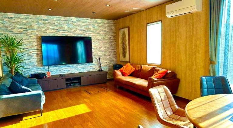 Villa with sauna, private pool & jacuzzi | Suitable for remote work | Dogs allowed — photo 2