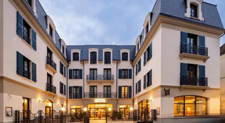 Epona Hotel Sens in Sens
