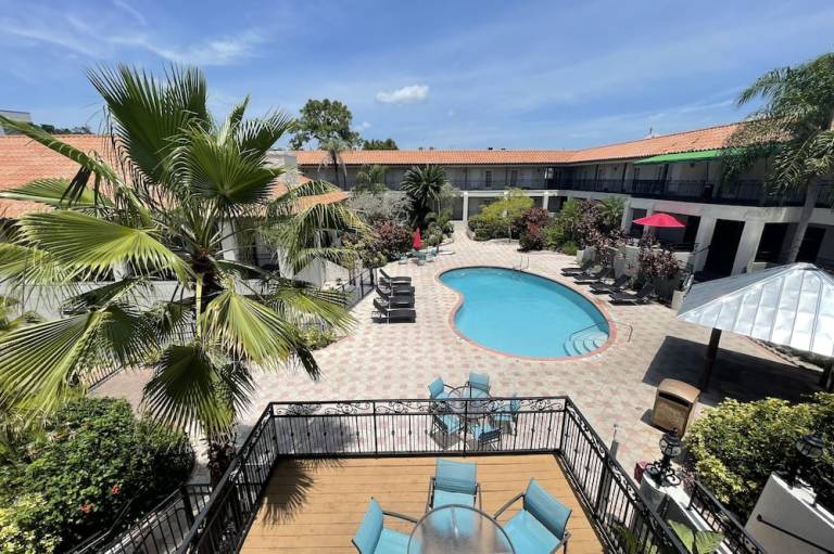 Red Roof Inn PLUS & Suites Tampa