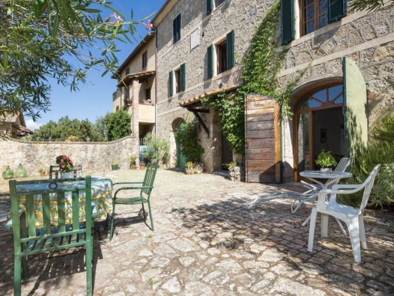 200 m&sup2; Villa
