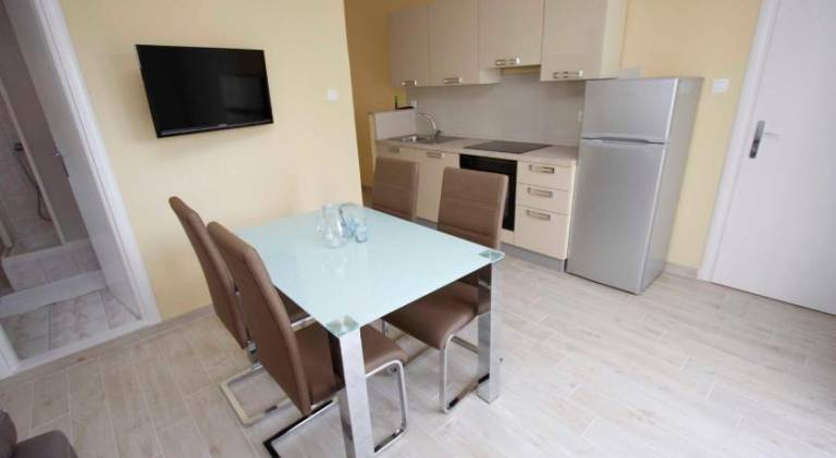Apartment | Next to the beach | Pets are welcome — photo 3