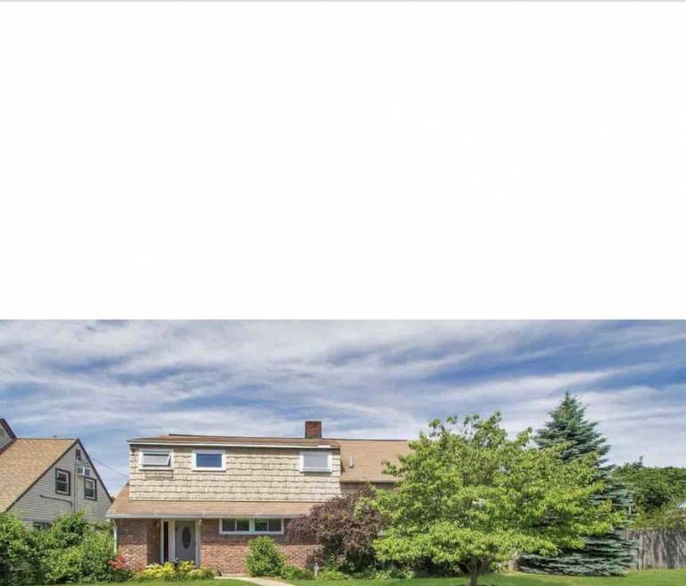 House  East Meadow
