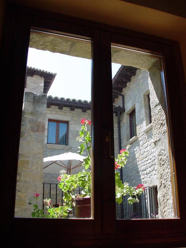 Albergue de Sos del Rey Catolico — photo 8