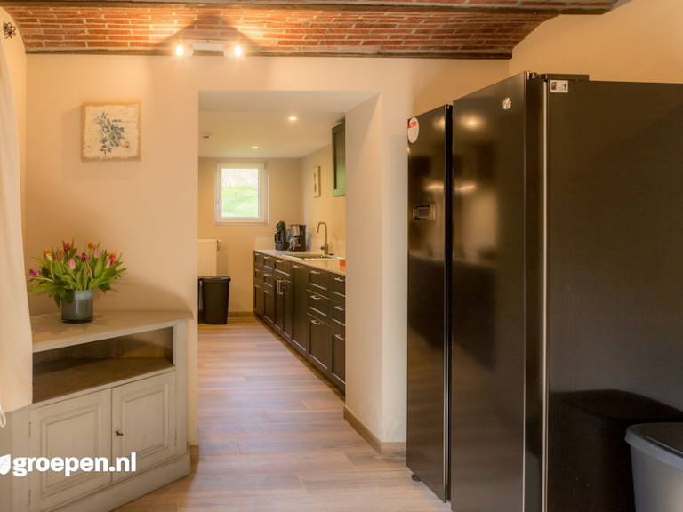 Fully equipped house with terrace & yard | Pets allowed — photo 2