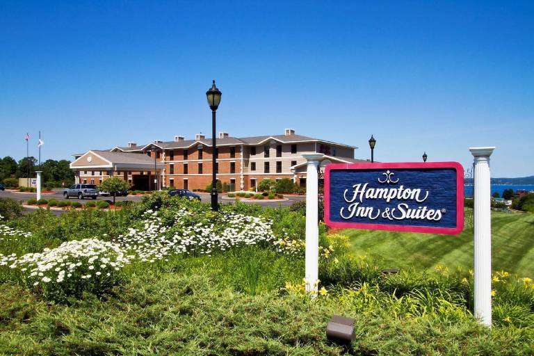 Hampton Inn & Suites Petoskey in Petoskey, MI