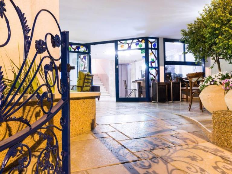 Arbel Suites Hotel in Tel Aviv