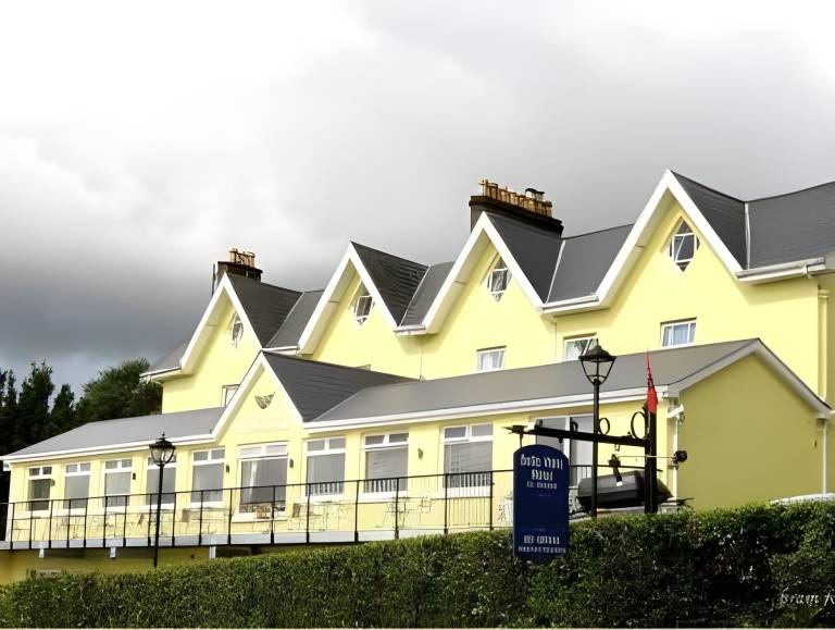 Bella Vista Hotel & Self Catering Suites