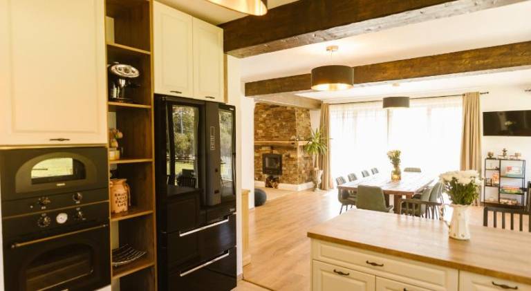 Lovely vacation home with jacuzzi | Pets are welcome — photo 3