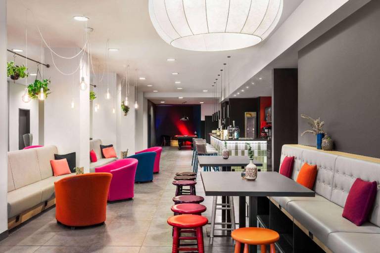 Vienna House Easy by Wyndham Bucharest Airport — photo 3