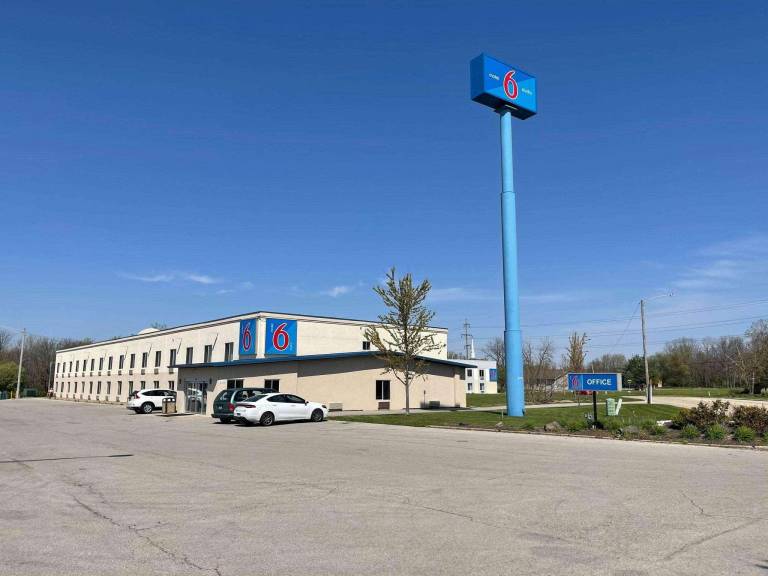 Studio 6 Peoria, IL in Peoria, IL