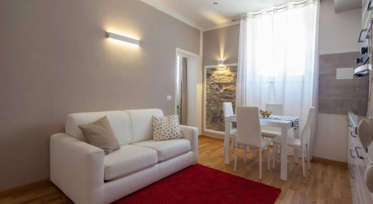 Rental apartment with 2 rooms for 6 persons in La Spezia