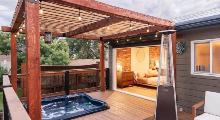 Vacation home with hot tub — photo 2
