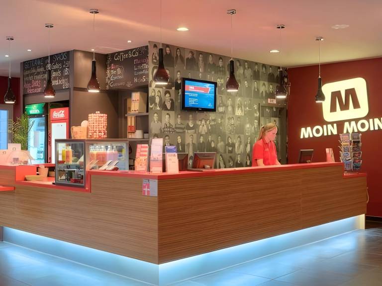 MEININGER Hotel Hamburg City Center — photo 3