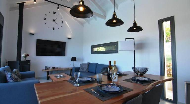 Fully equipped charming villa with garden, BBQ & private pool | Dogs allowed — photo 4