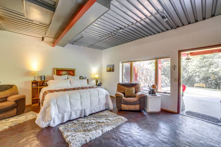 Cozy Great Falls Studio on the Missouri River! — photo 5
