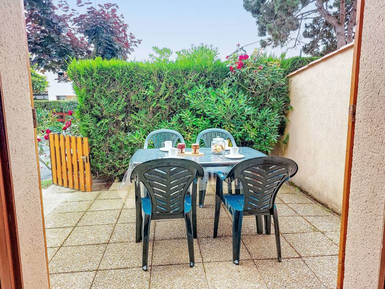 Fully equipped nice vacation home with yard & terrace | Pets are welcome — photo 5