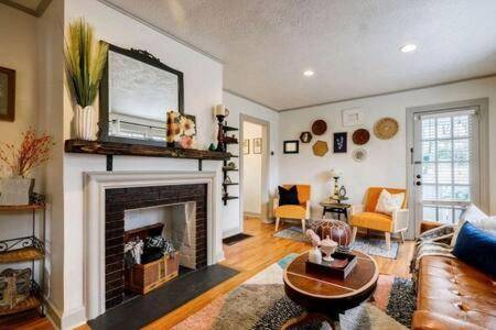 Vacation home with 2 rooms for 5 persons in Atlanta, GA