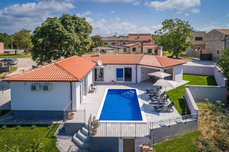 Ferienhaus in Orbanići, Juršići für max. 6 Personen, Ferienhaus in Orbanići, Juršići für max. 6 Personen,