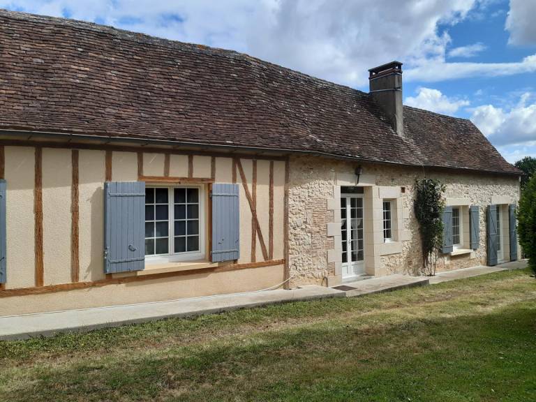 Gite with yard, private pool & barbeque | Pets allowed — photo 2