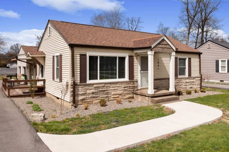 House  New Albany