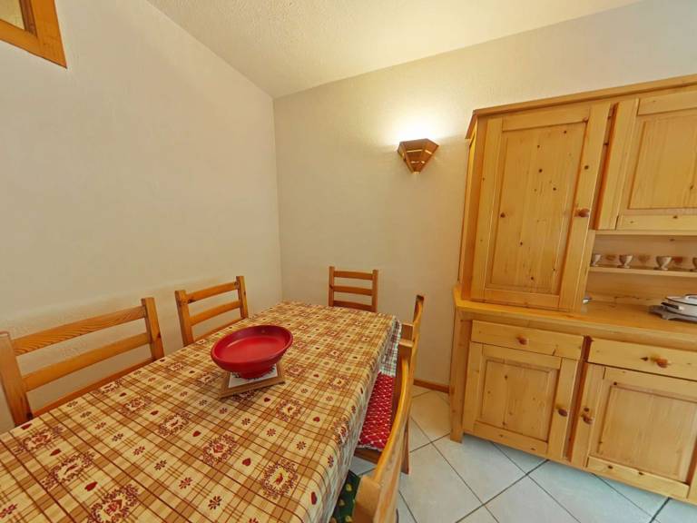 Rental apartment with 1 room for 6 persons — photo 4