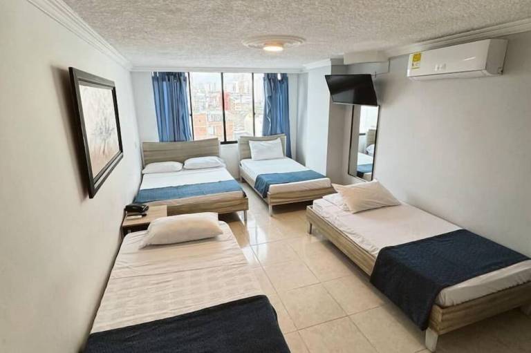 HOTEL PLAZUELA REAL